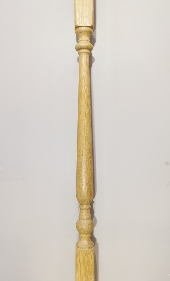 Балясина. Дизайн: Лебедь. Материал: Дуб. Размеры: 50*50*900