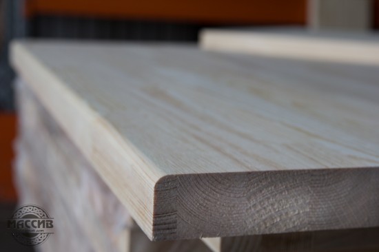 Ступени из сосны. Сорт: АА. Размер:40*600*1000