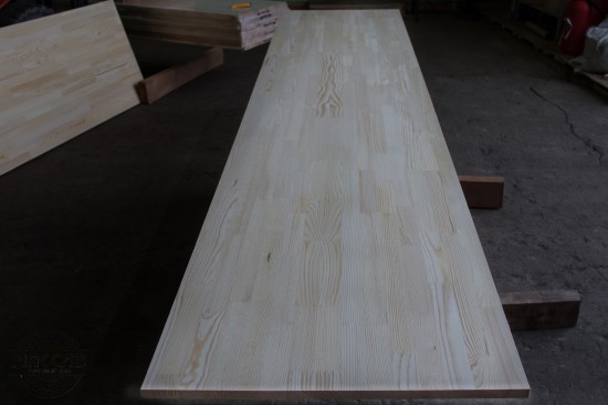 Подступенок для лестницы. Сосна АА 18*200*1200