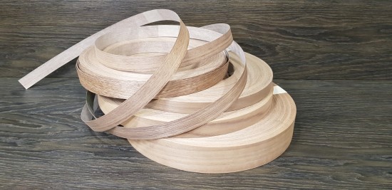 Кромка 44 мм из шпона Орех Американский (с клеем)