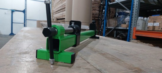 ВАЙМА 2Х СТОРОННЯЯ С ШИРИНОЙ ЗАЖИМА 650 мм ПОЛИМЕРНОЕ ПОКРЫТИЕ